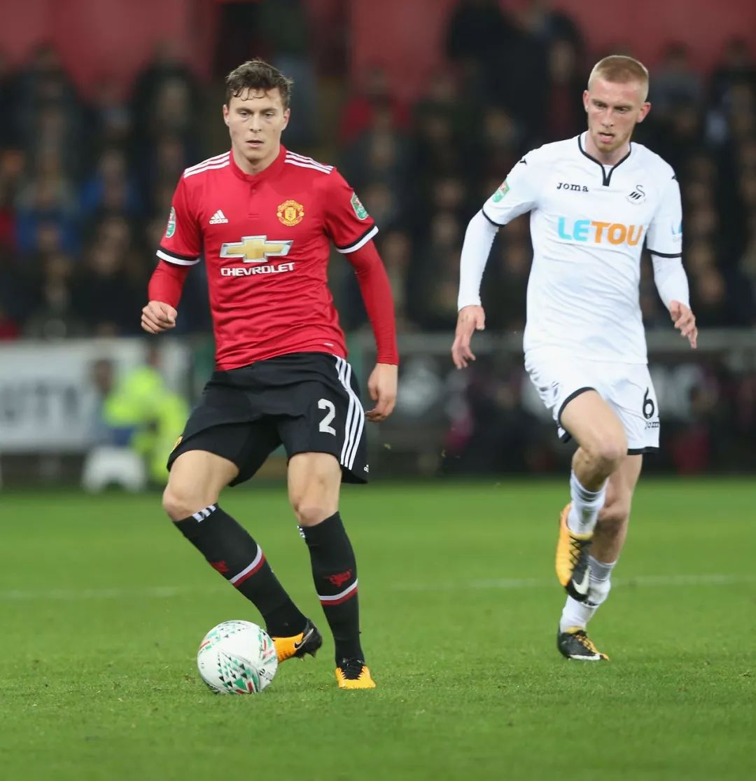 成为聚光灯 成为聚光灯